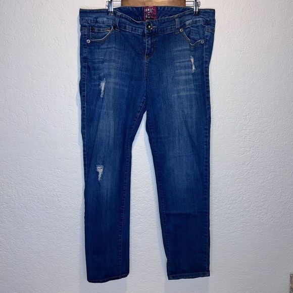 TORRID Distressed Medium Wash Jeans Plus Size 20 - Picture 1 of 5